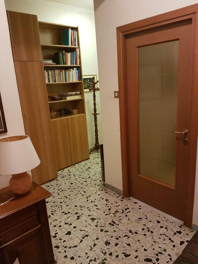 Mammo's House